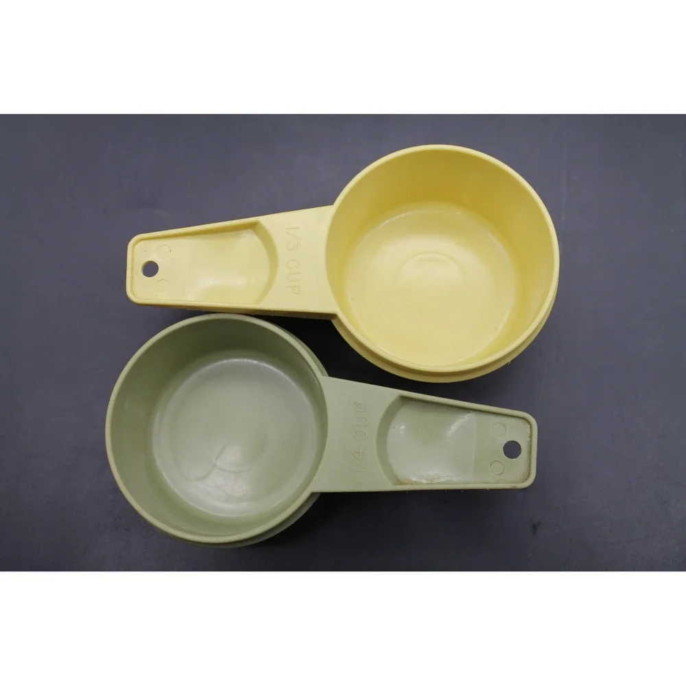 Vintage Tupperware Measuring Cups Set of 6 Green Yellow Nesting Cups